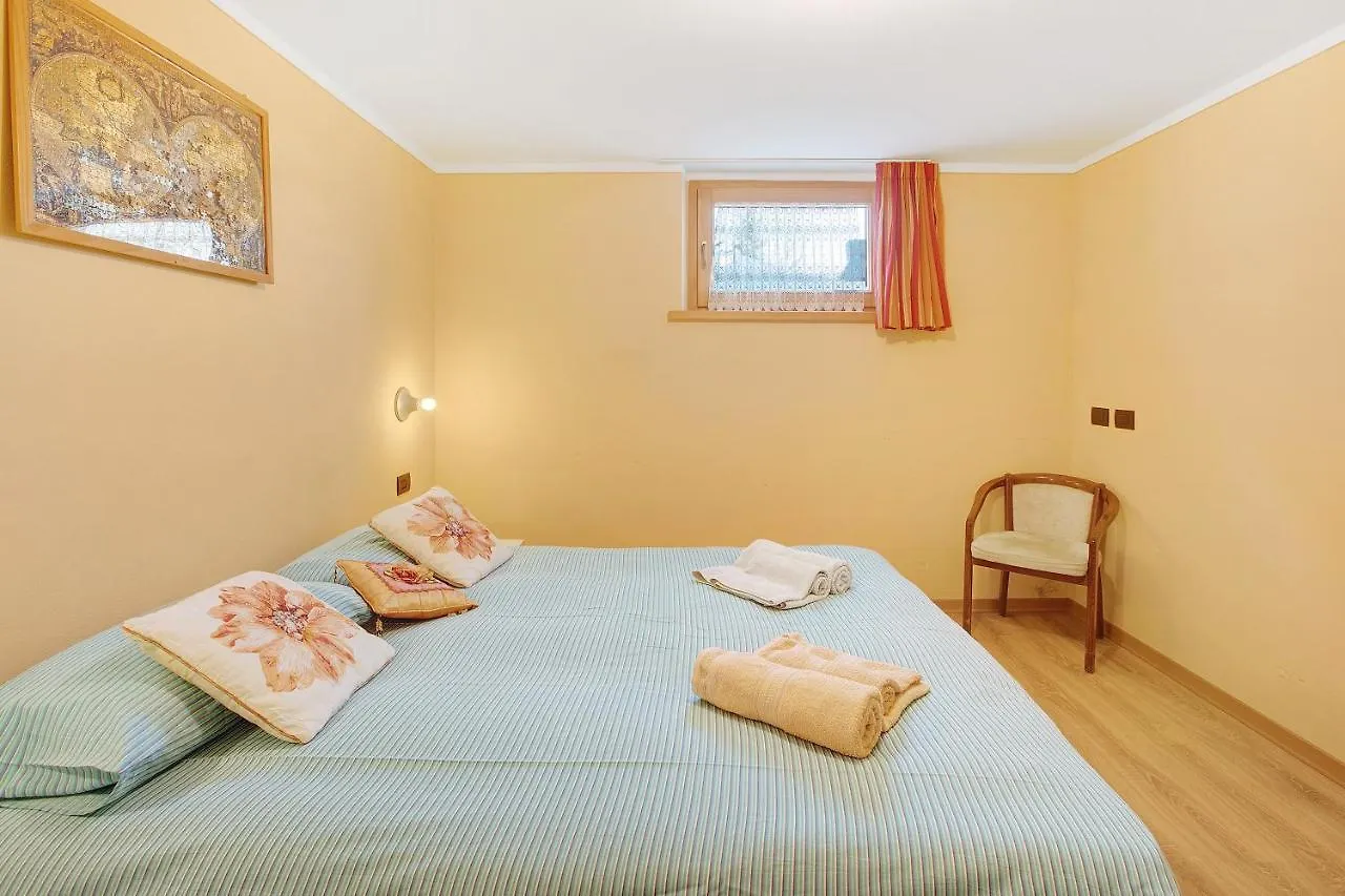Appartamento2 - Alpen Suite Livigno 0*,  Italy