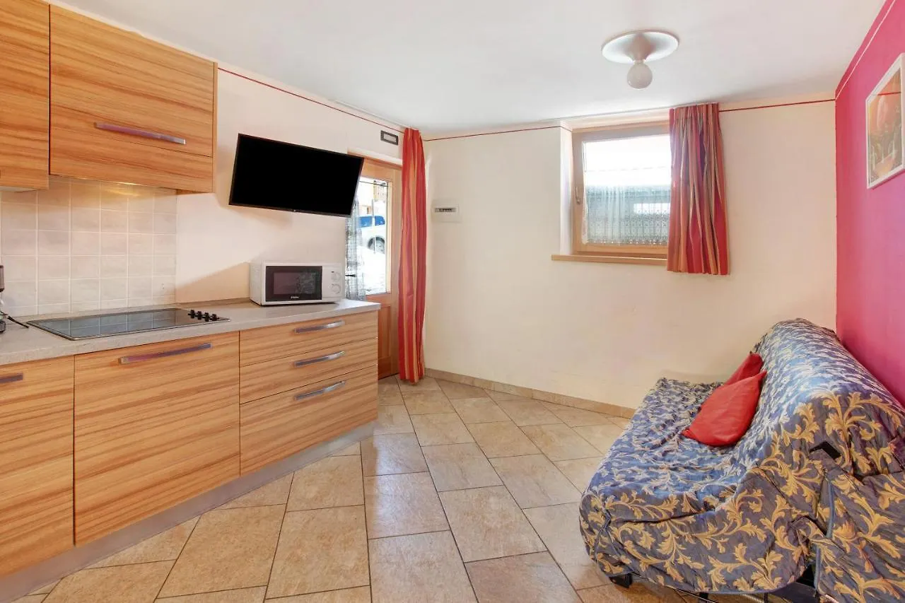 Apartment Appartamento2 - Alpen Suite Livigno Italy